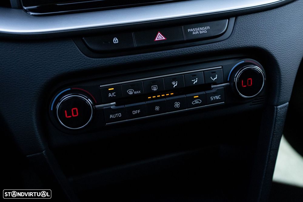 Kia XCeed 1.0 T-GDI Tech - 13