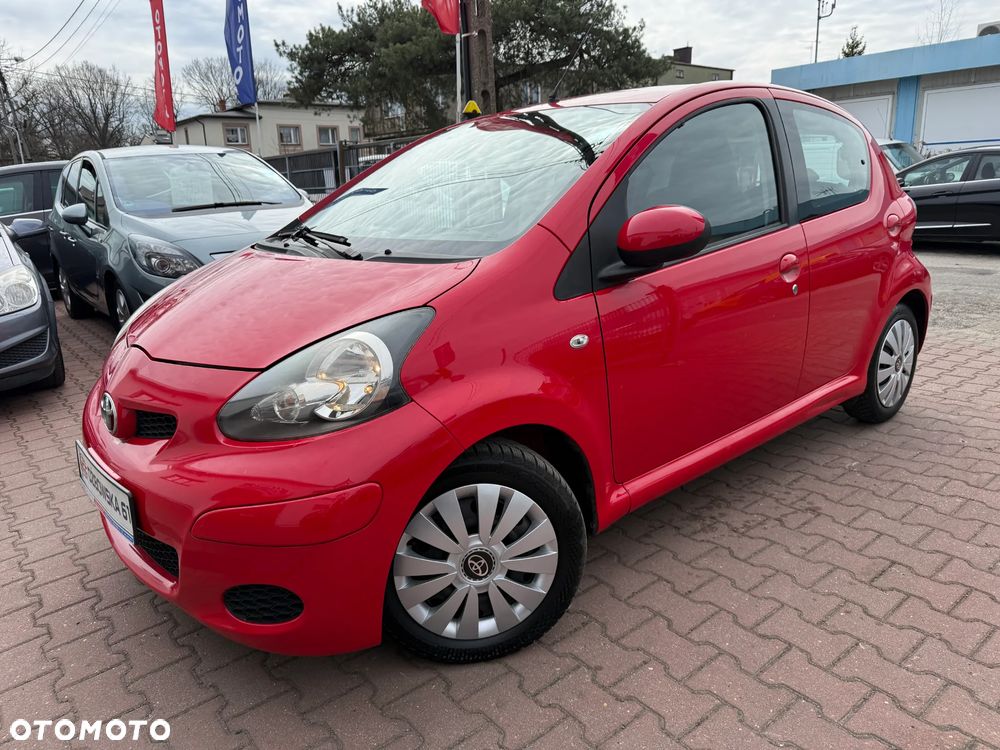 Toyota Aygo CoolRed - 1
