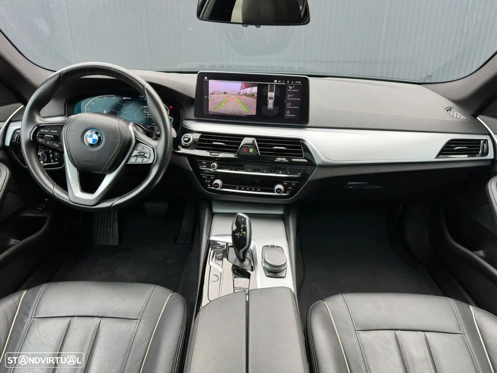 BMW 530 Gran Turismo - 11