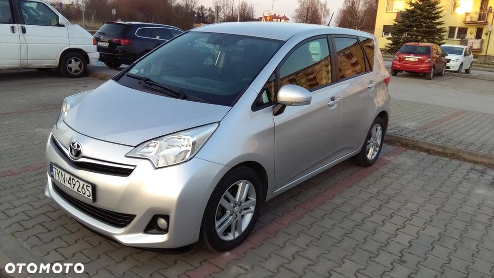 Toyota Verso S 1.33 Premium - 1