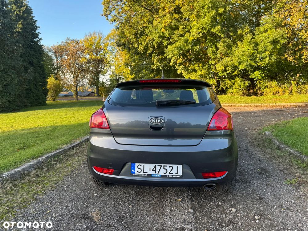 Kia Ceed - 6