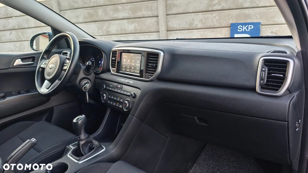 Kia Sportage 1.6 T-GDI 2WD VISION - 36