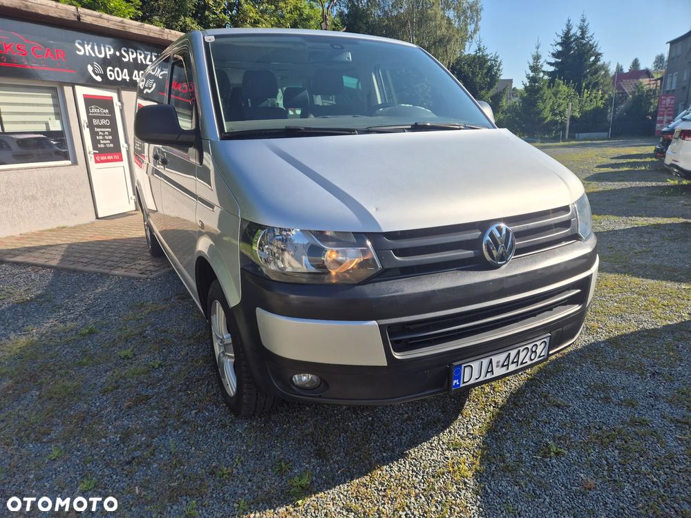 Volkswagen Caravelle - 6