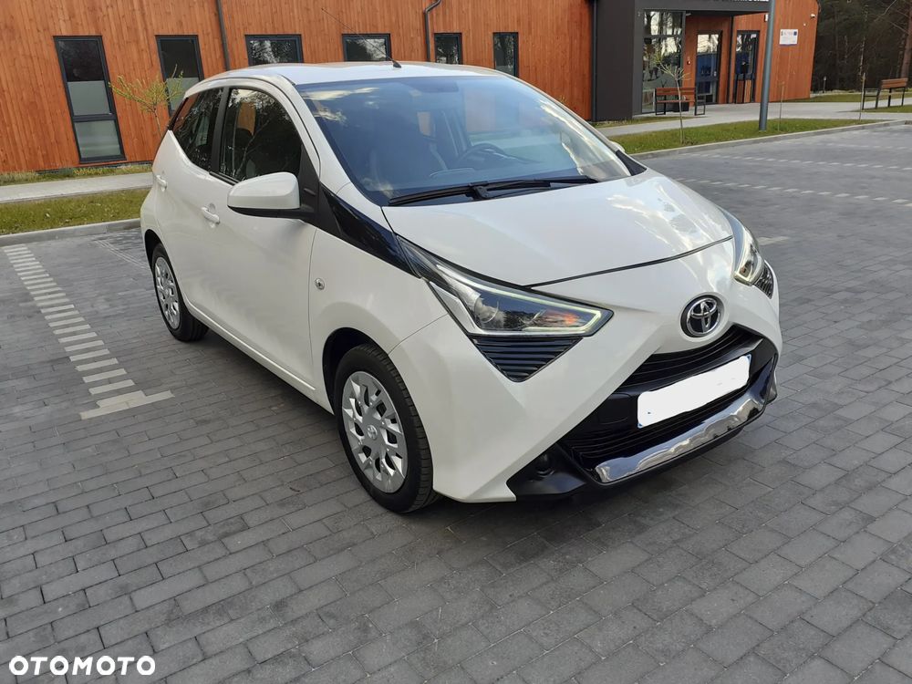 Toyota Aygo x-play connect - 3