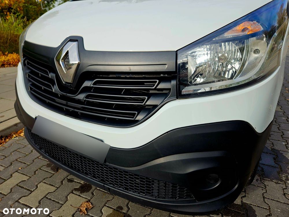 Renault Trafic - 22