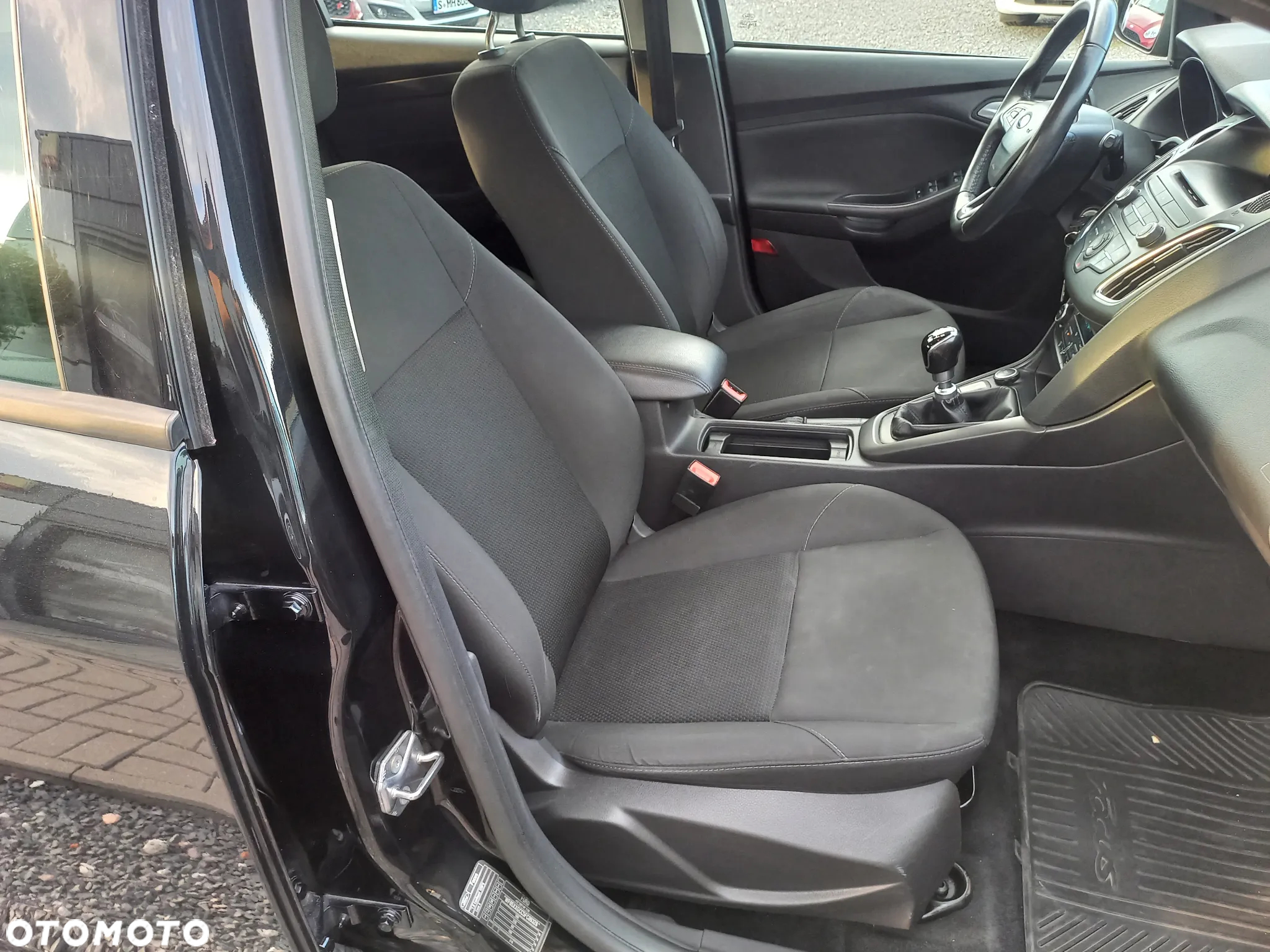 Ford Focus - 16