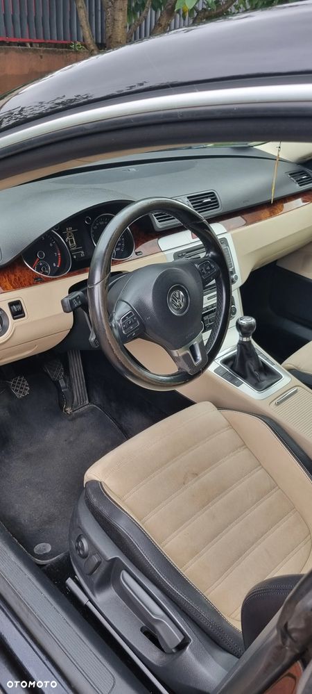 Volkswagen Passat CC 2.0 TSI - 17
