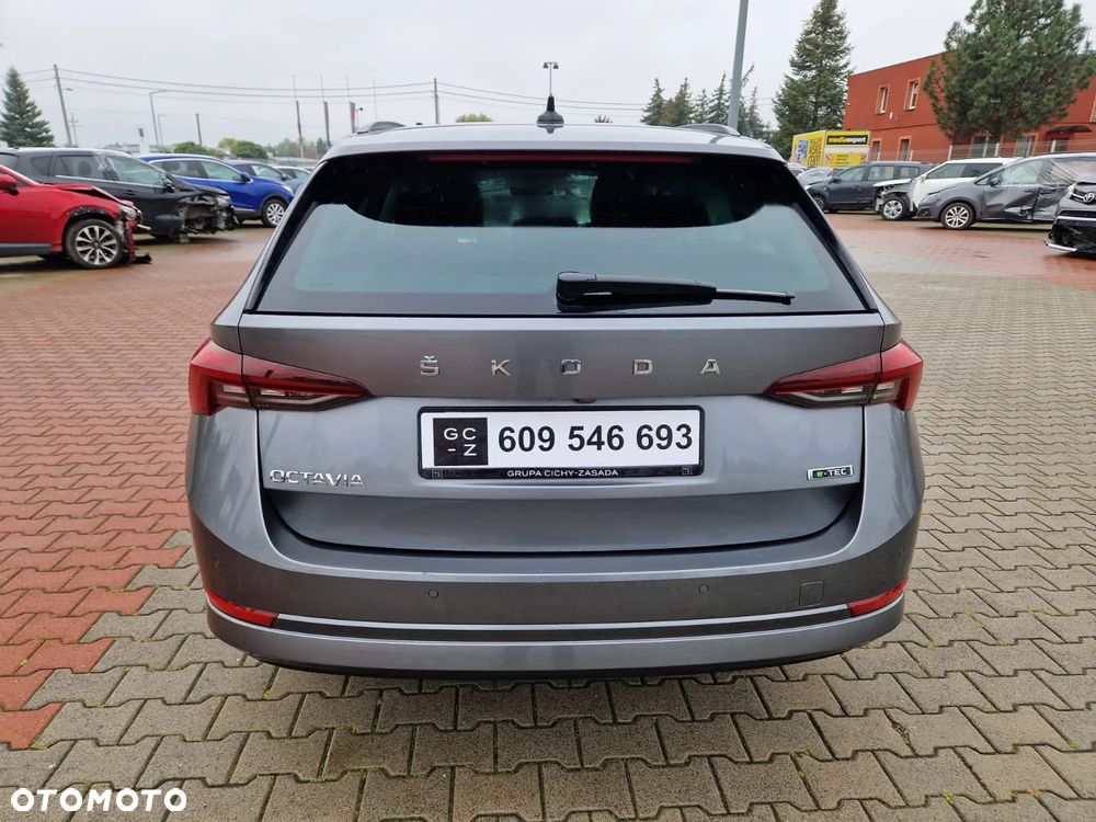 Skoda Octavia - 4