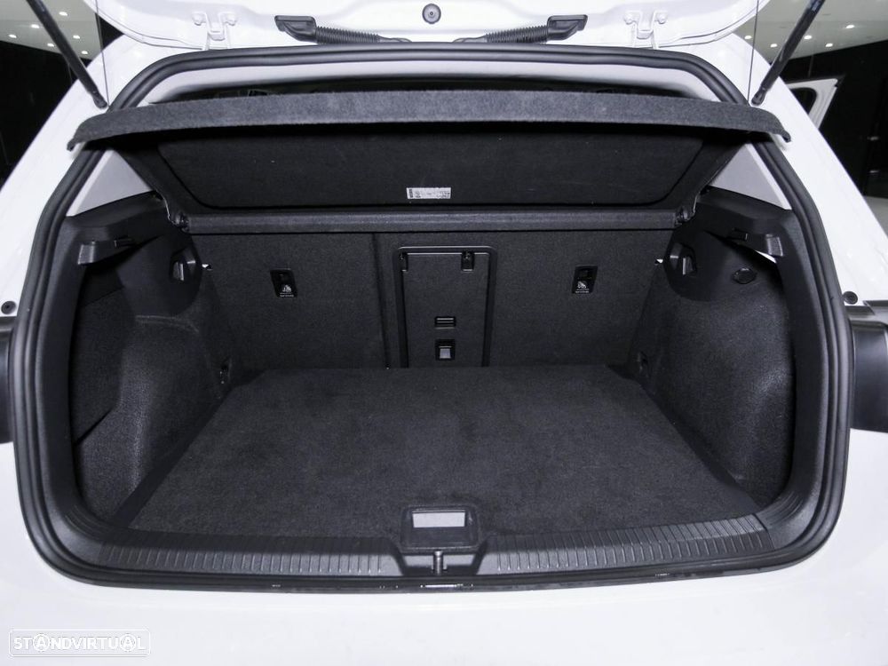 VW Golf 2.0 TDI Style - 25