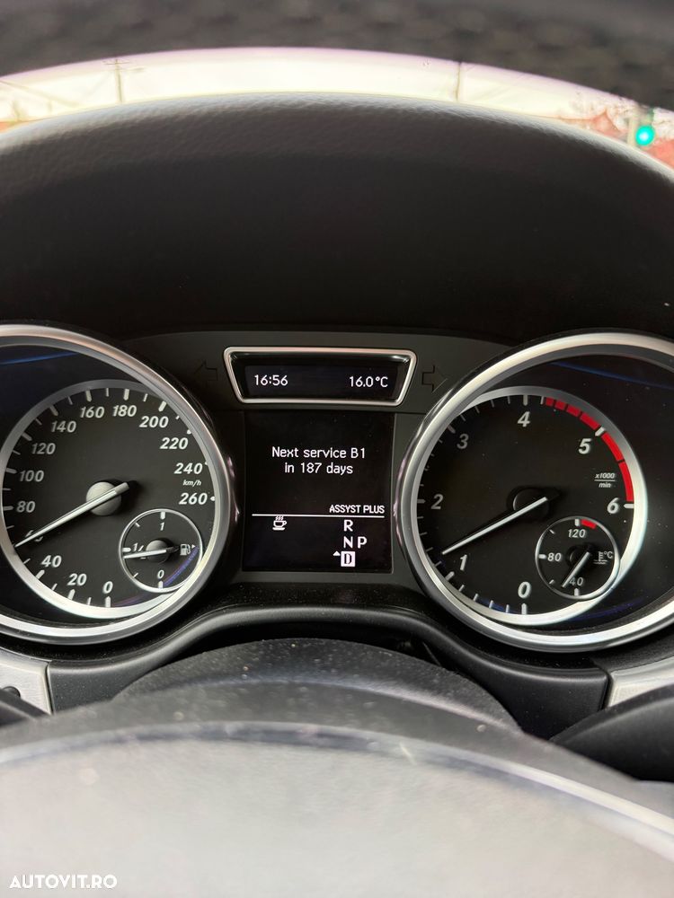 Mercedes-Benz ML 350 BlueTEC 4MATIC Aut - 15