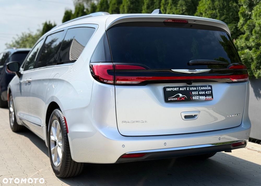 Chrysler Pacifica - 6