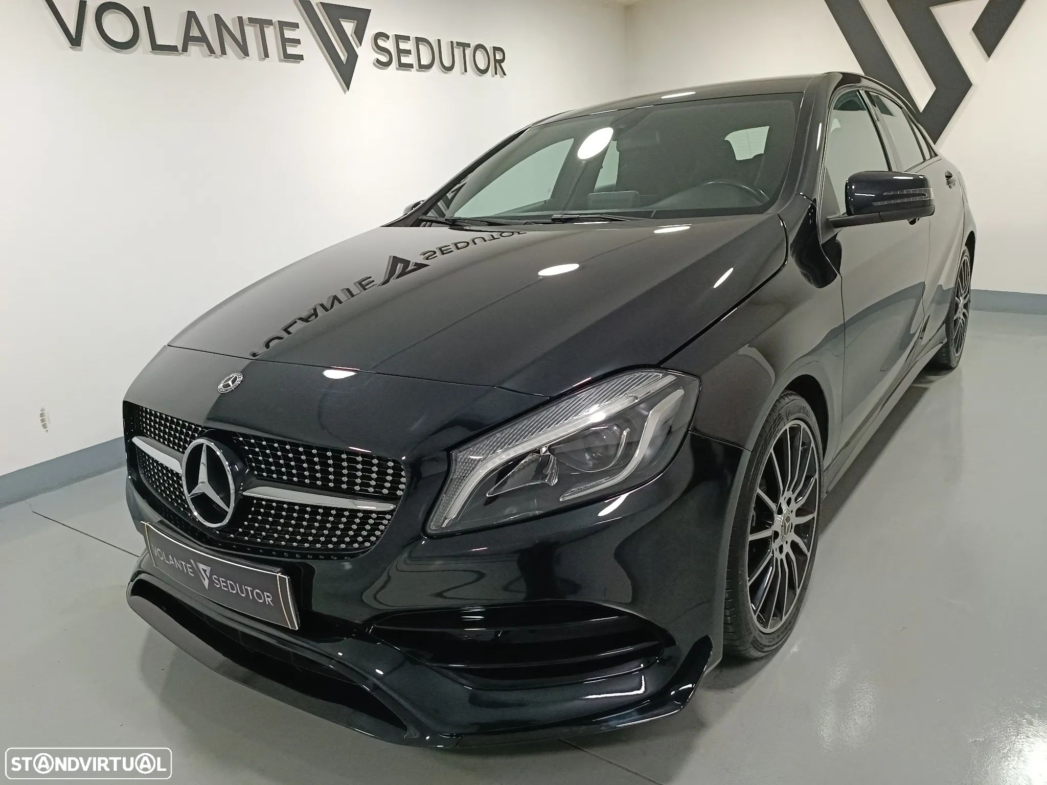 Mercedes-Benz A 180 d AMG Line - 1