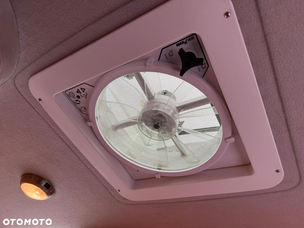 Mercedes-Benz RMB - 35