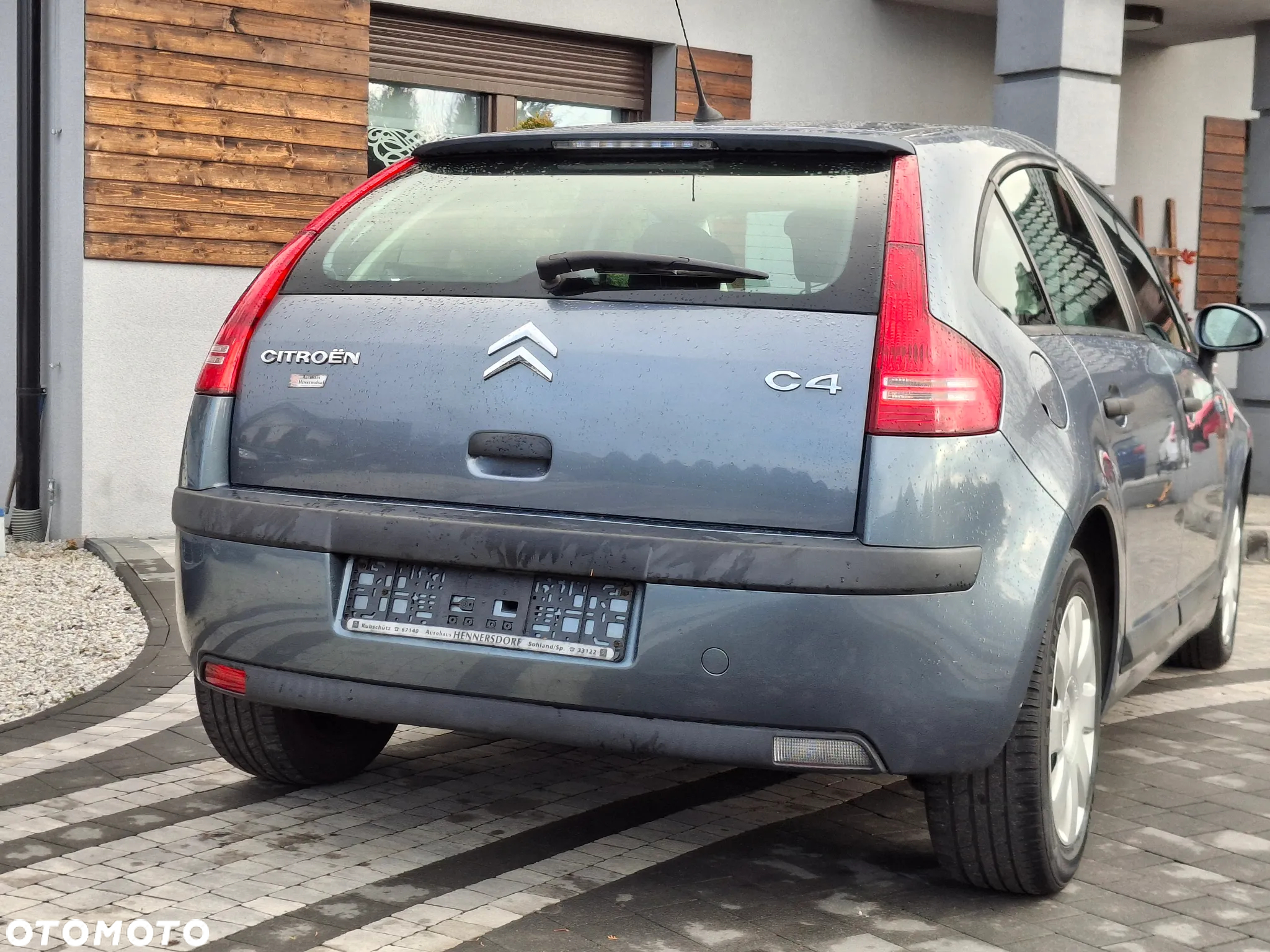 Citroën C4 1.4 16V Advance - 12