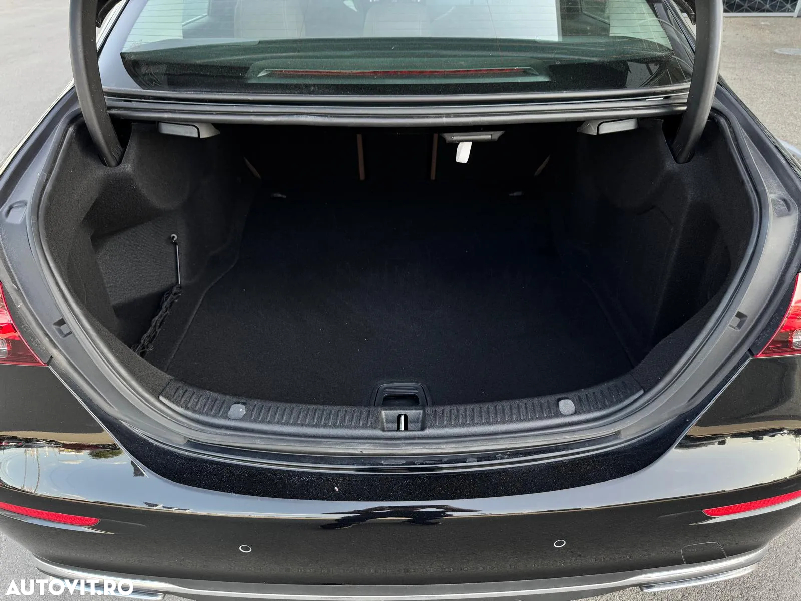 Mercedes-Benz E 220 d 9G-TRONIC Avantgarde - 22