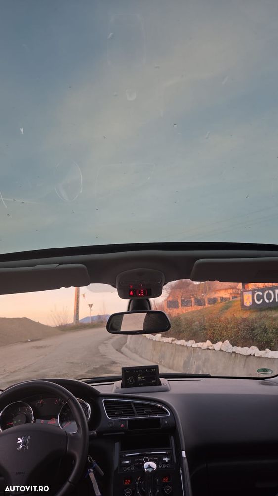 Peugeot 3008 155 THP Automatik Platinum - 17