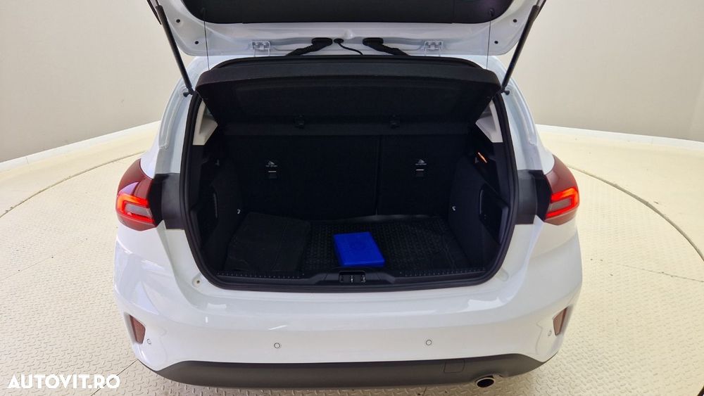 Ford Focus - 22