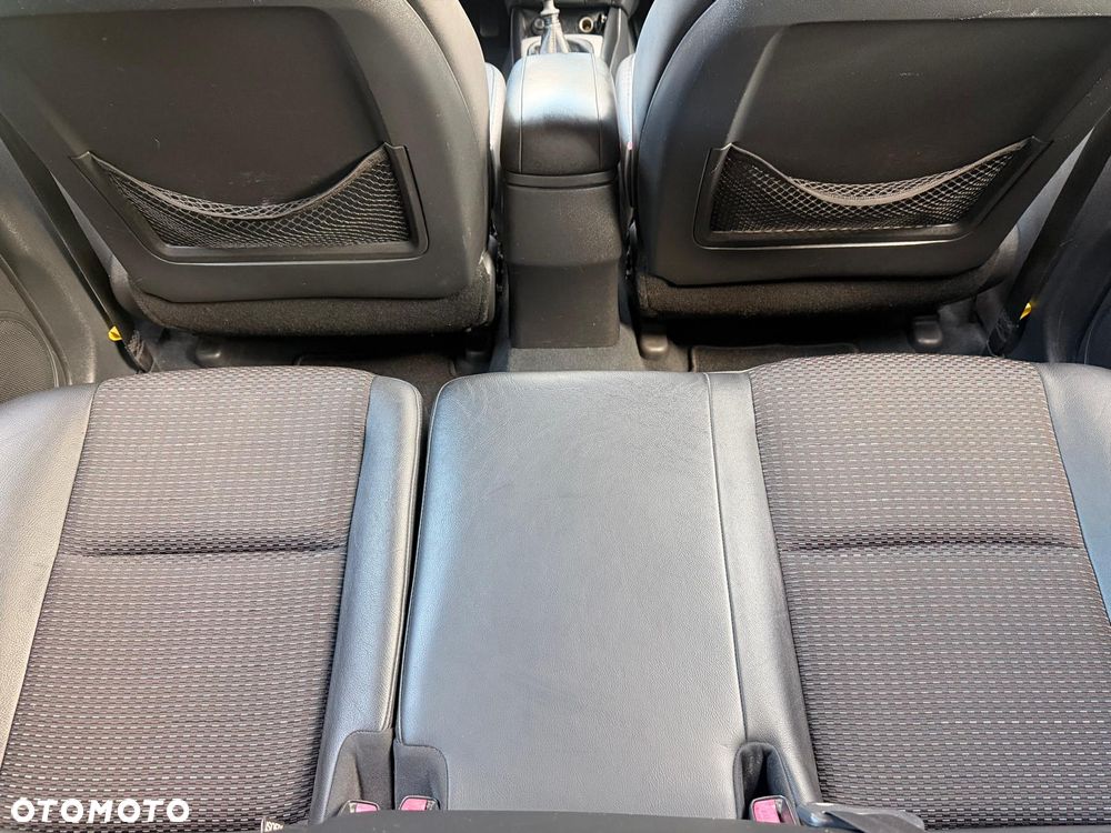 Hyundai i30 1.6 CRDi Style - 23