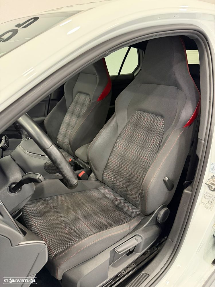 VW Golf 2.0 TSI OPF GTI - 14