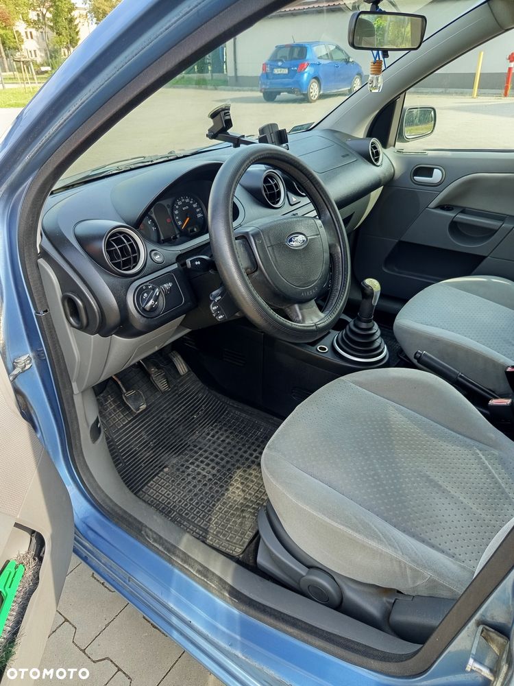 Ford Fiesta - 7