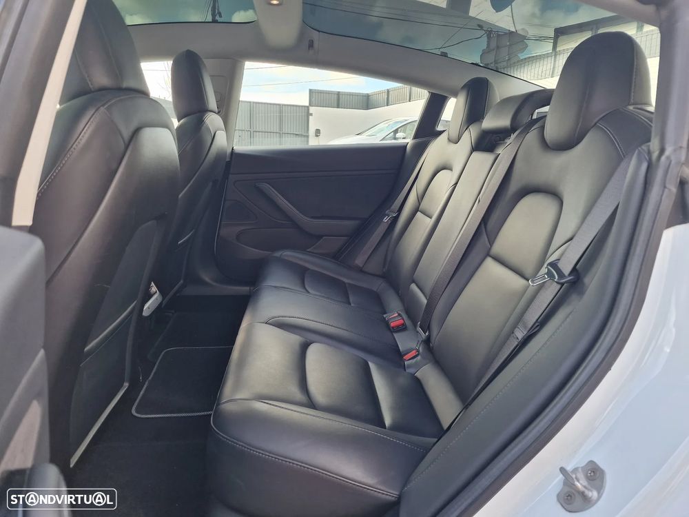 Tesla Model 3 Standard Range Plus RWD - 11