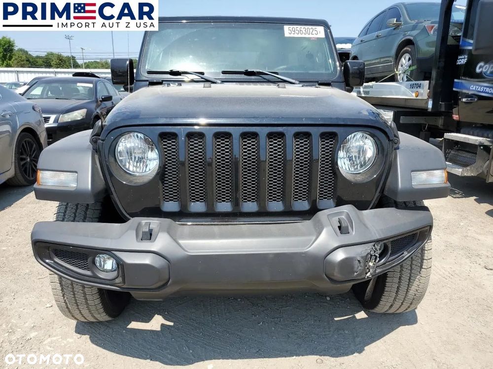 Jeep Wrangler - 5