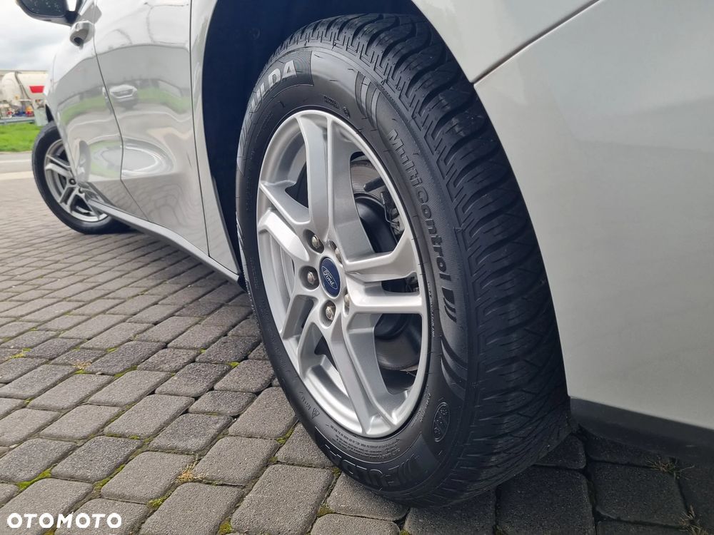 Ford Focus 1.0 EcoBoost Titanium - 24