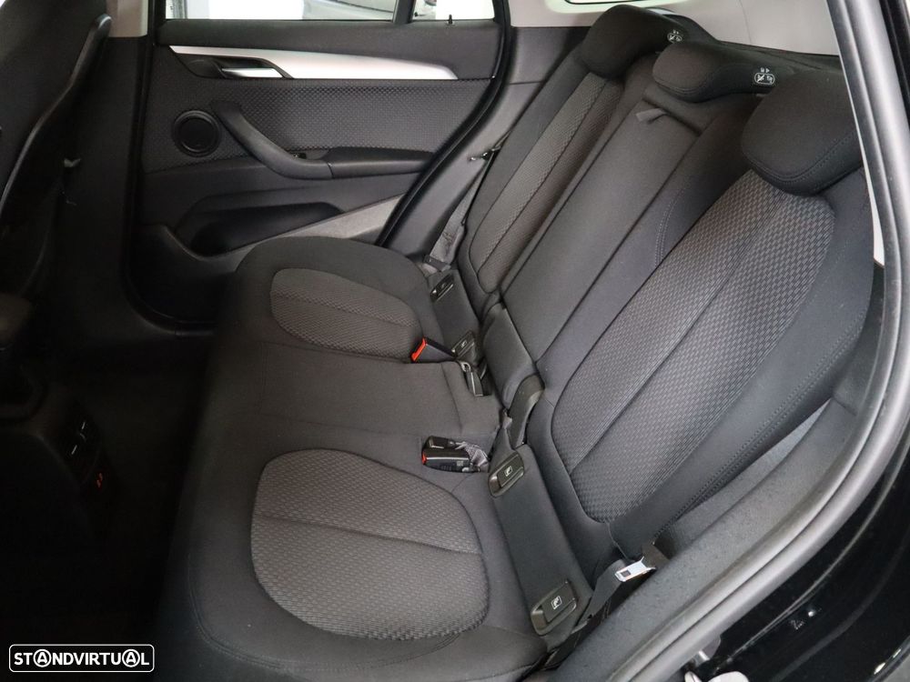 BMW X1 25 e xDrive - 11