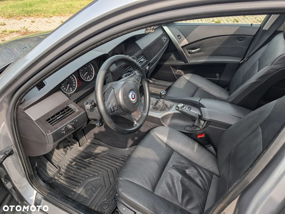 BMW Seria 5 530i - 11