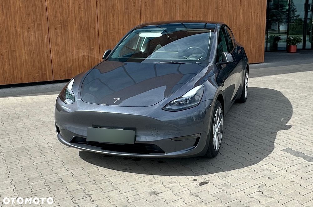 Tesla Y Model Long Range Dual Motor AWD - 1