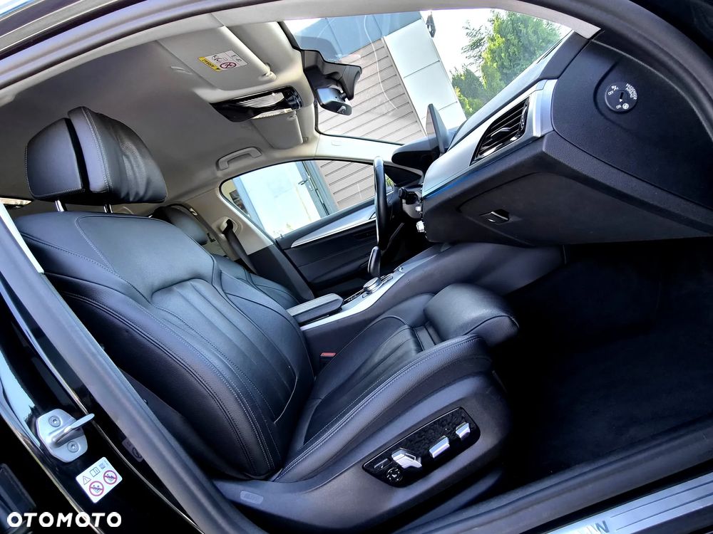 BMW Seria 5 530e xDrive - 11