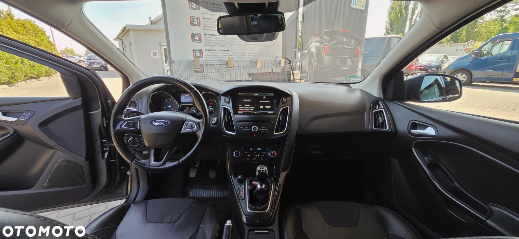 Ford Focus Turnier 1.0 EcoBoost Start-Stopp-System TITANIUM X - 31