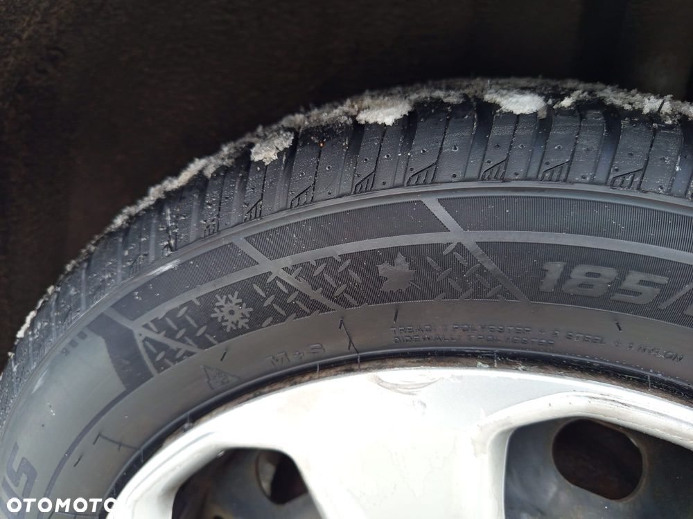 Ford TRANZIT COURIER - 24