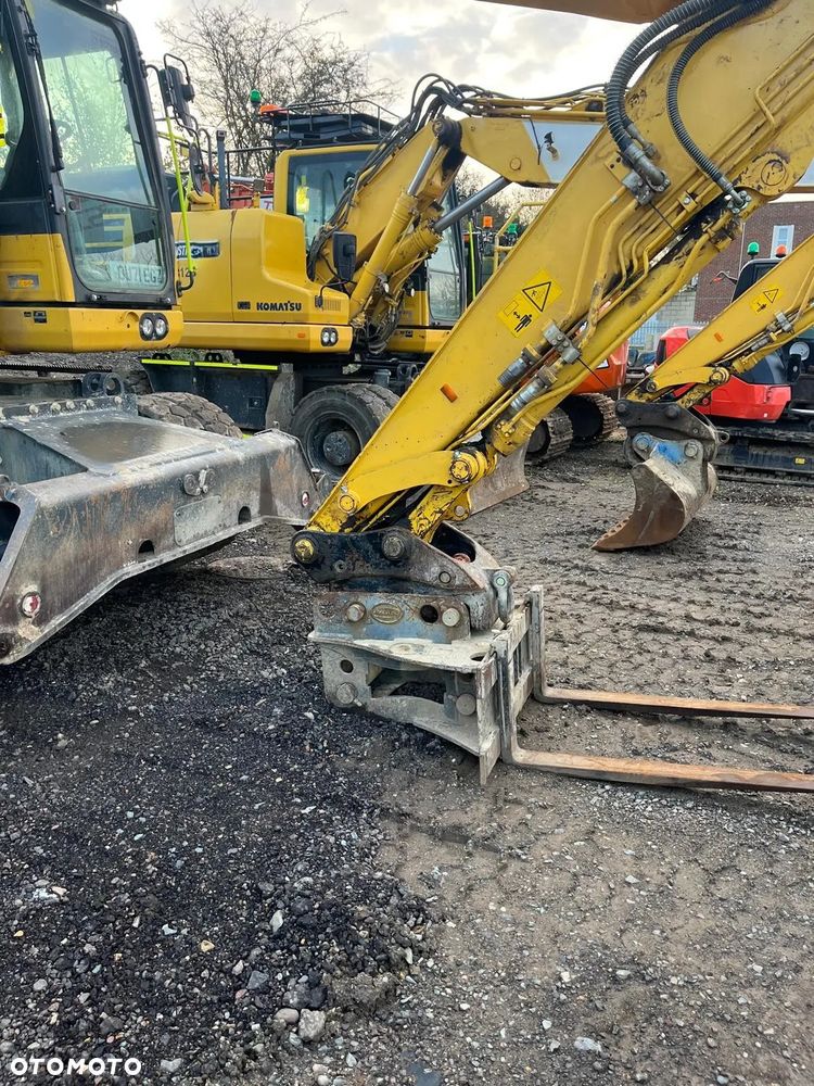 Komatsu PW160-11 - 6