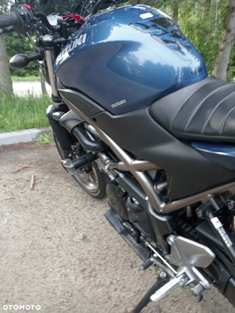 Suzuki SV - 9