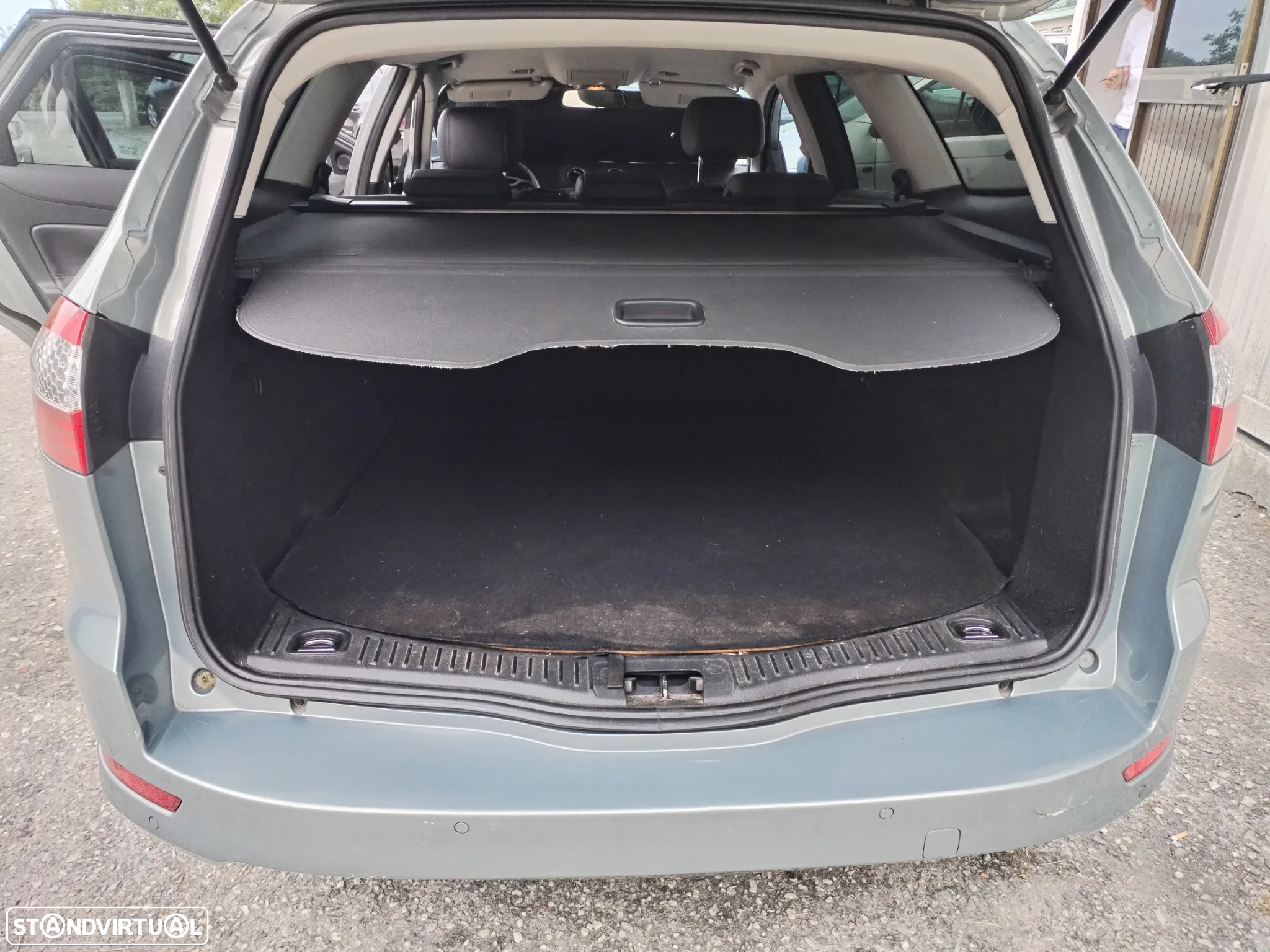 Ford Mondeo SW 2.5 T Titanium - 22