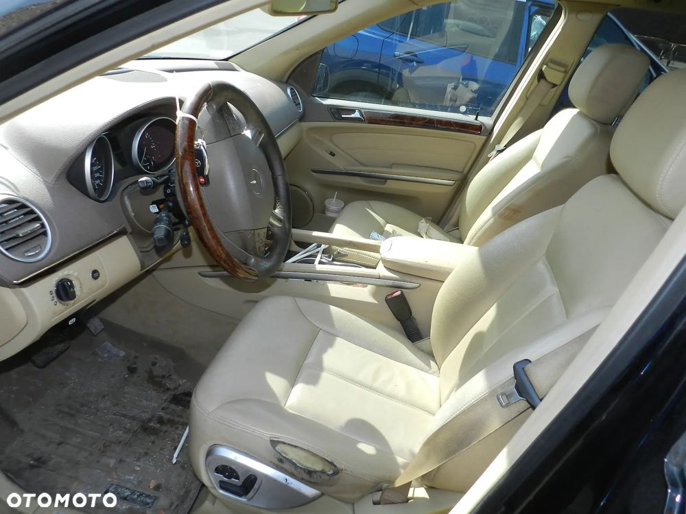 Mercedes-Benz GL 450 4Matic 7G-TRONIC - 15