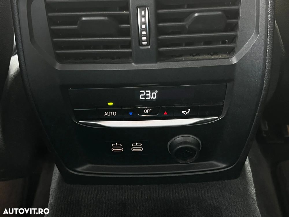 BMW Seria 3 320d xDrive AT Sport Line - 12