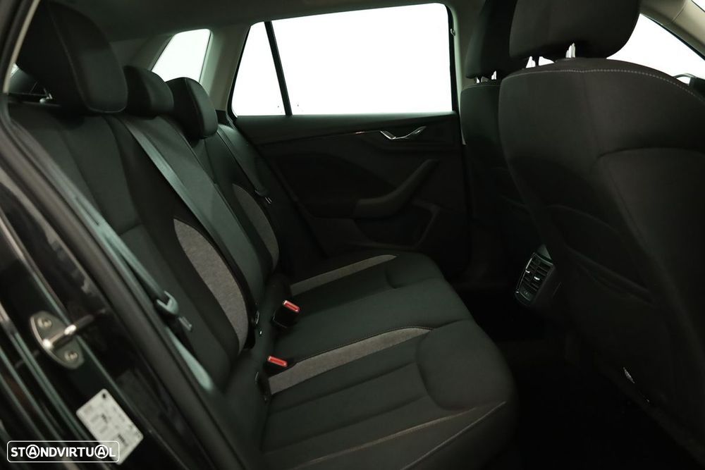 Skoda Kamiq 1.0 TSI Selection DSG - 21