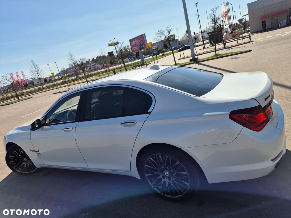 BMW Seria 7 - 13