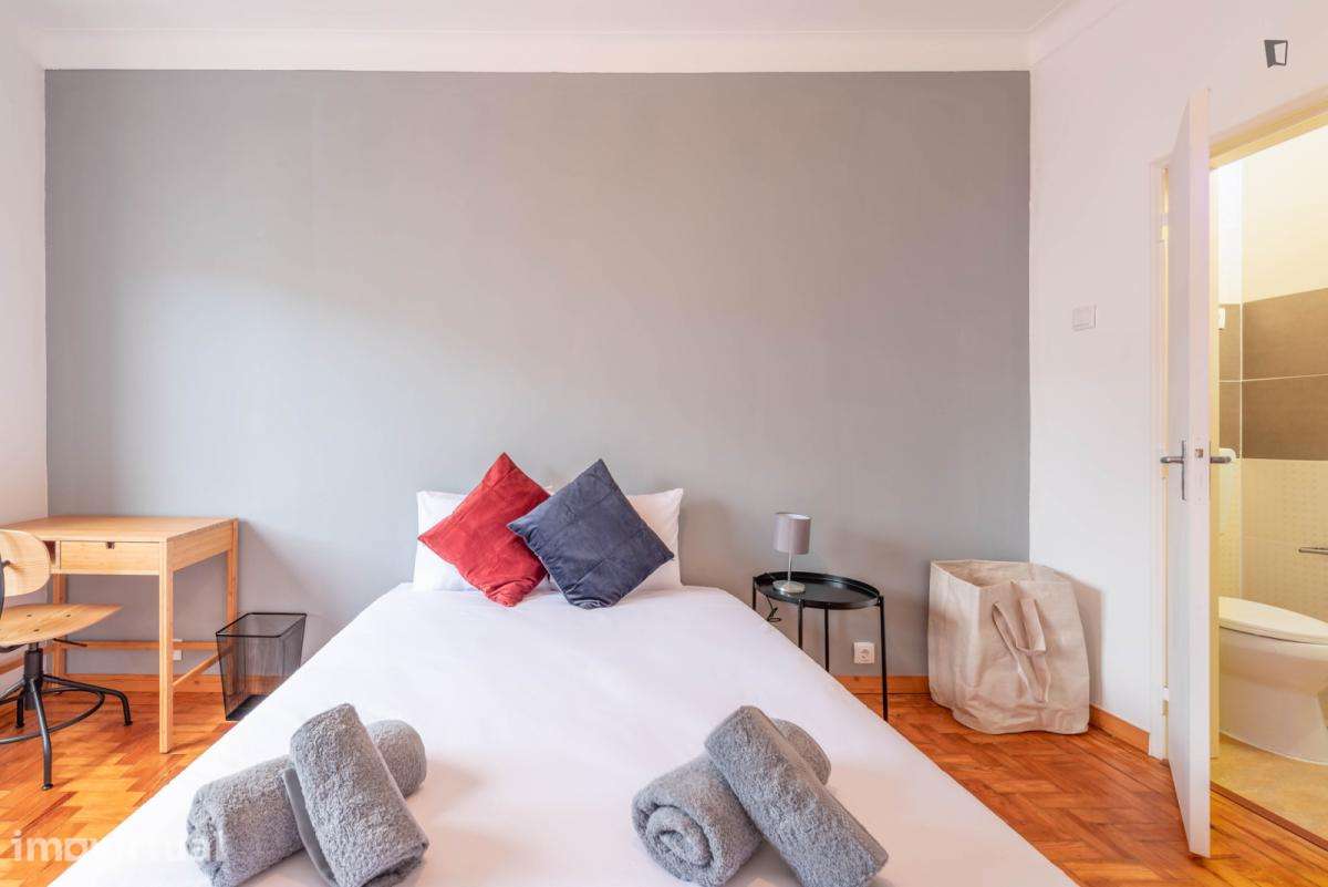 Quarto - localizado em Telheiras Lisbon - Grande imagem: 2/13