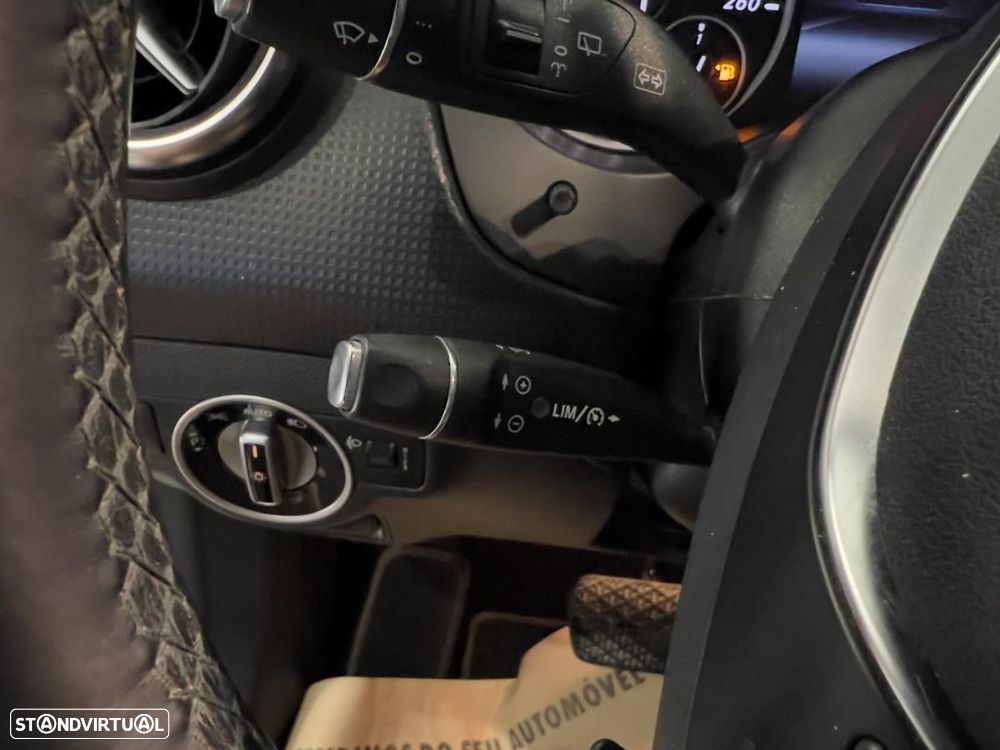 Mercedes-Benz A 180 CDI 7G-DCT Urban - 19