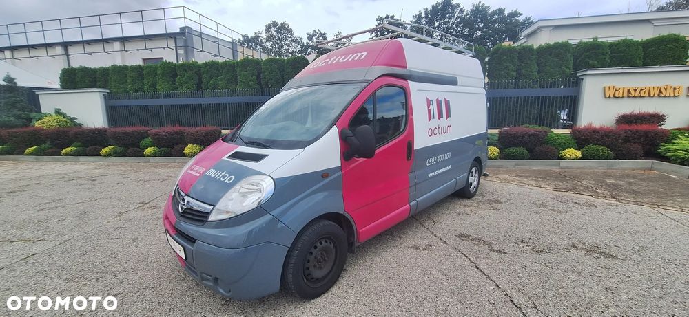 Opel VIVARO - 14