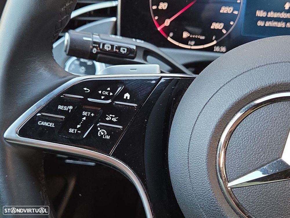 Mercedes-Benz E 300 de Avantgarde - 17