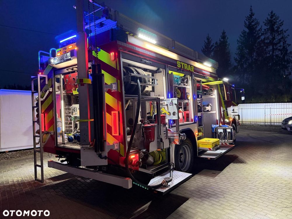 Mercedes-Benz Mercedes Atego GBA Wóz Strażacki Woda+Piana, Wysokie prześwity, Maszt oświetleniowy - 4