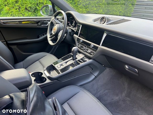 Porsche Macan Standard - 8