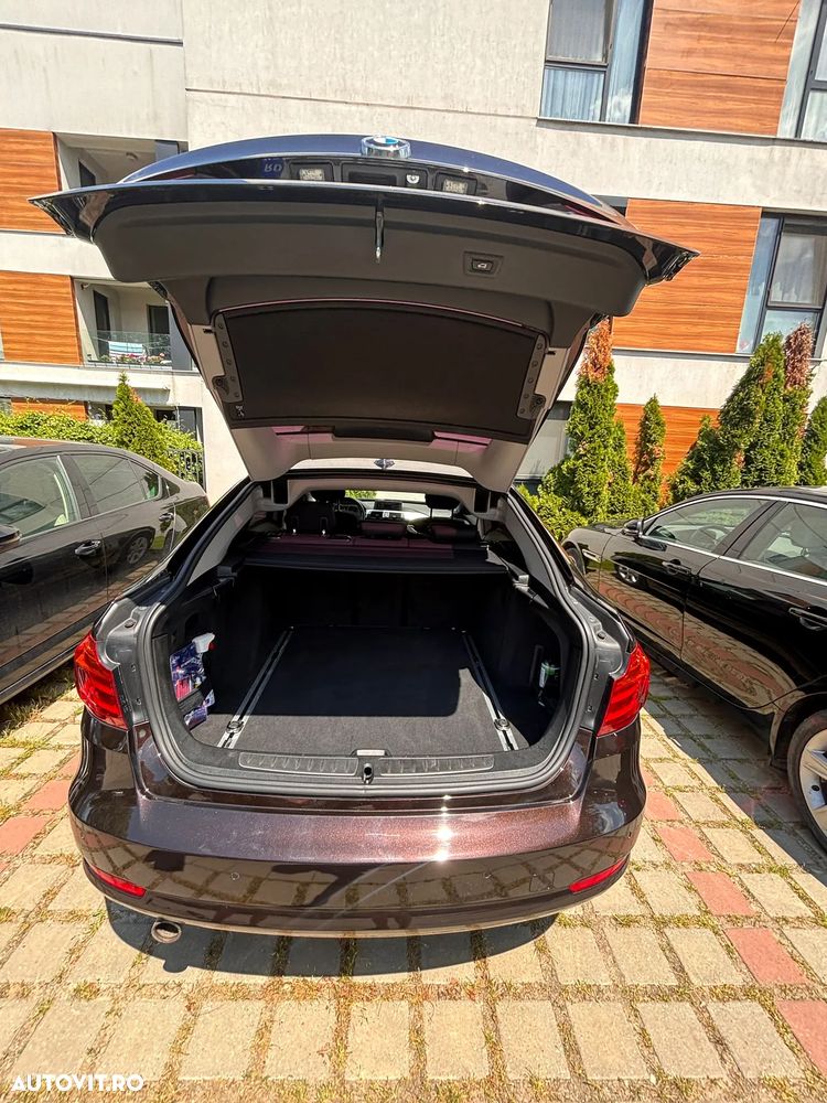 BMW Seria 3 318d Aut. Blue Performance Luxury Line - 4