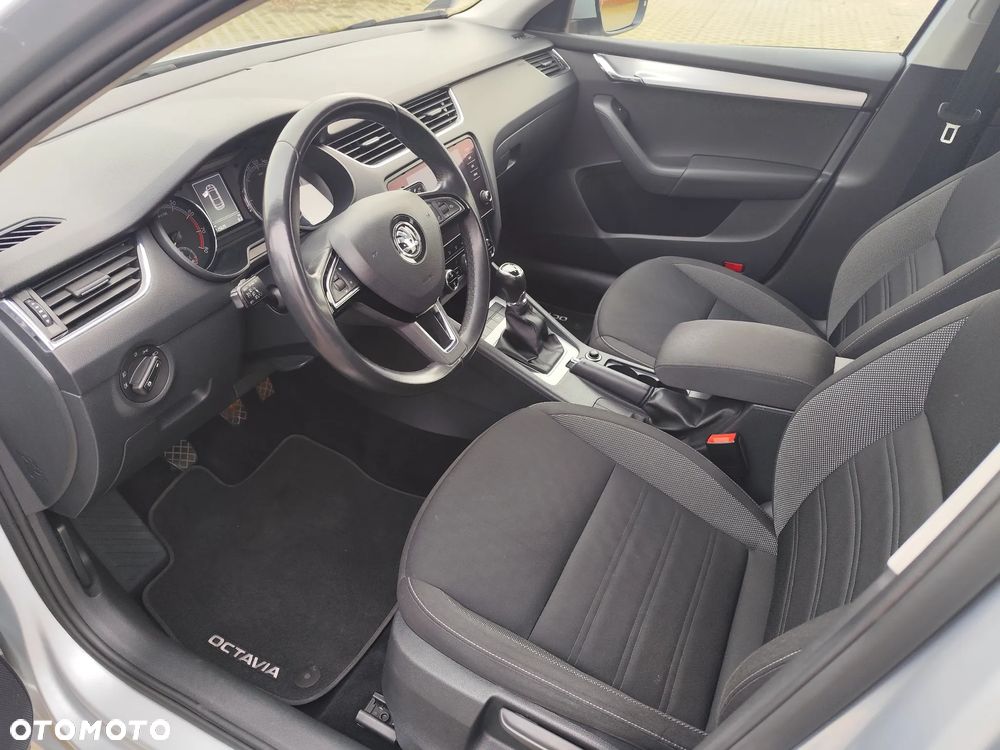 Skoda Octavia 1.4 TSI Ambition - 13
