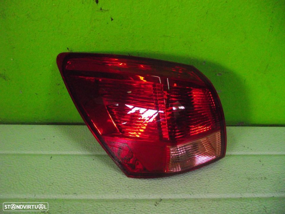 PEÇAS AUTO - Nissan Qashqai - 2007 / 2010 - Farolim de Trás Esquerdo - FR623 - 1