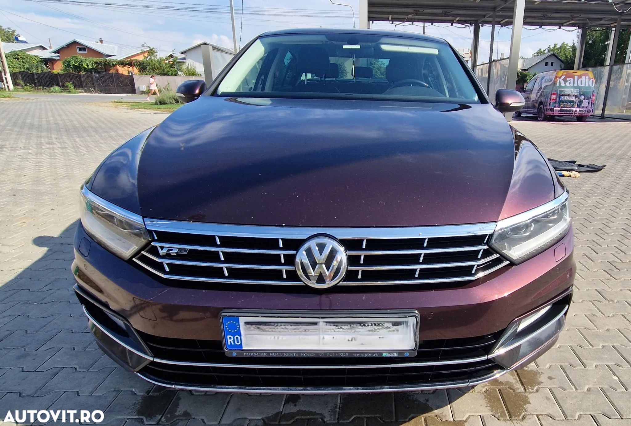 Volkswagen Passat 2.0 TDI DSG 4Motion R Executive - 1